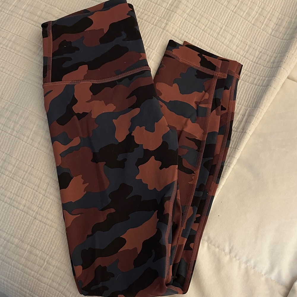 Lululemon Athletica Brown and Black Patterned Leggings